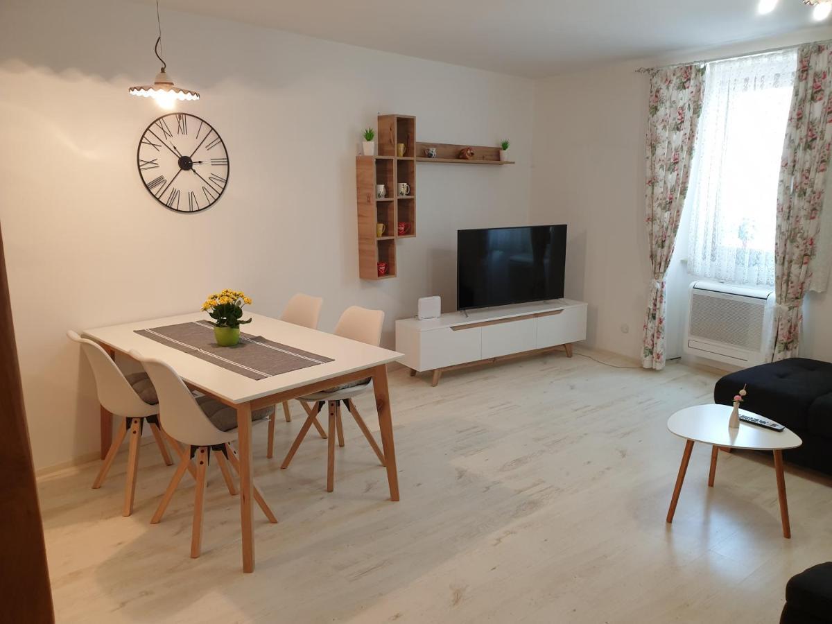 Apartment Old Town Умаг Экстерьер фото