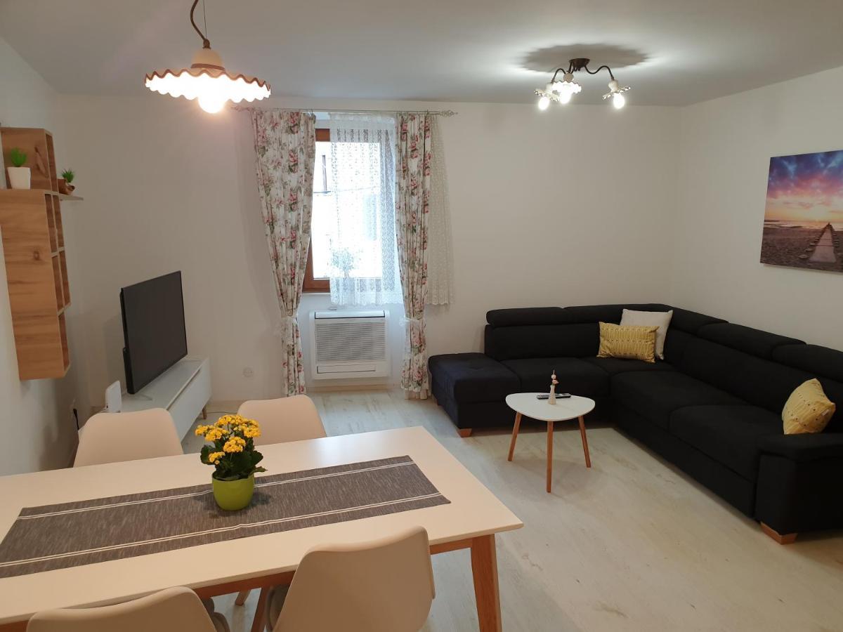 Apartment Old Town Умаг Экстерьер фото